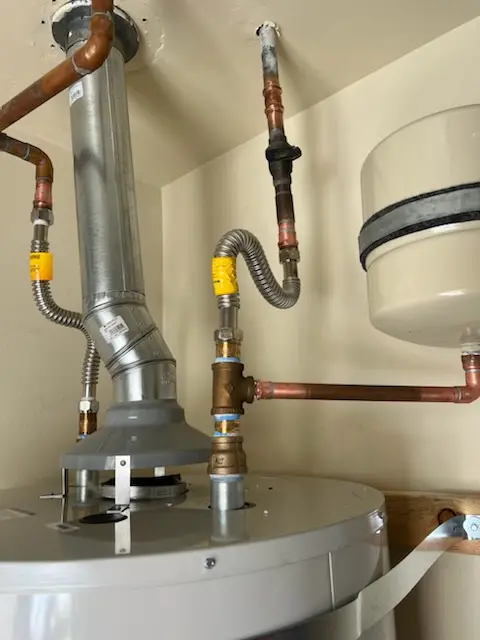 Water heater installation and plumbing repair in East Hemet